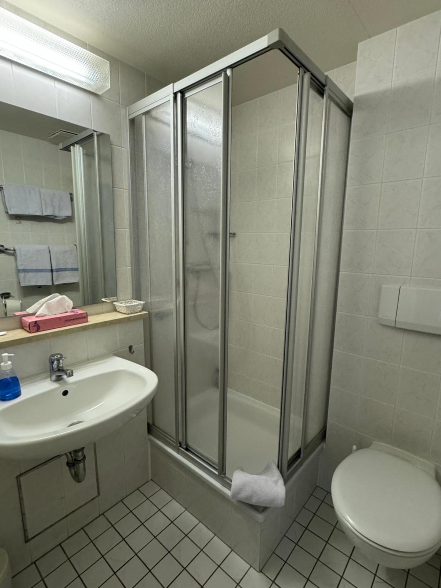 Wallfahrtswirt Wemding Ngoại thất bức ảnh