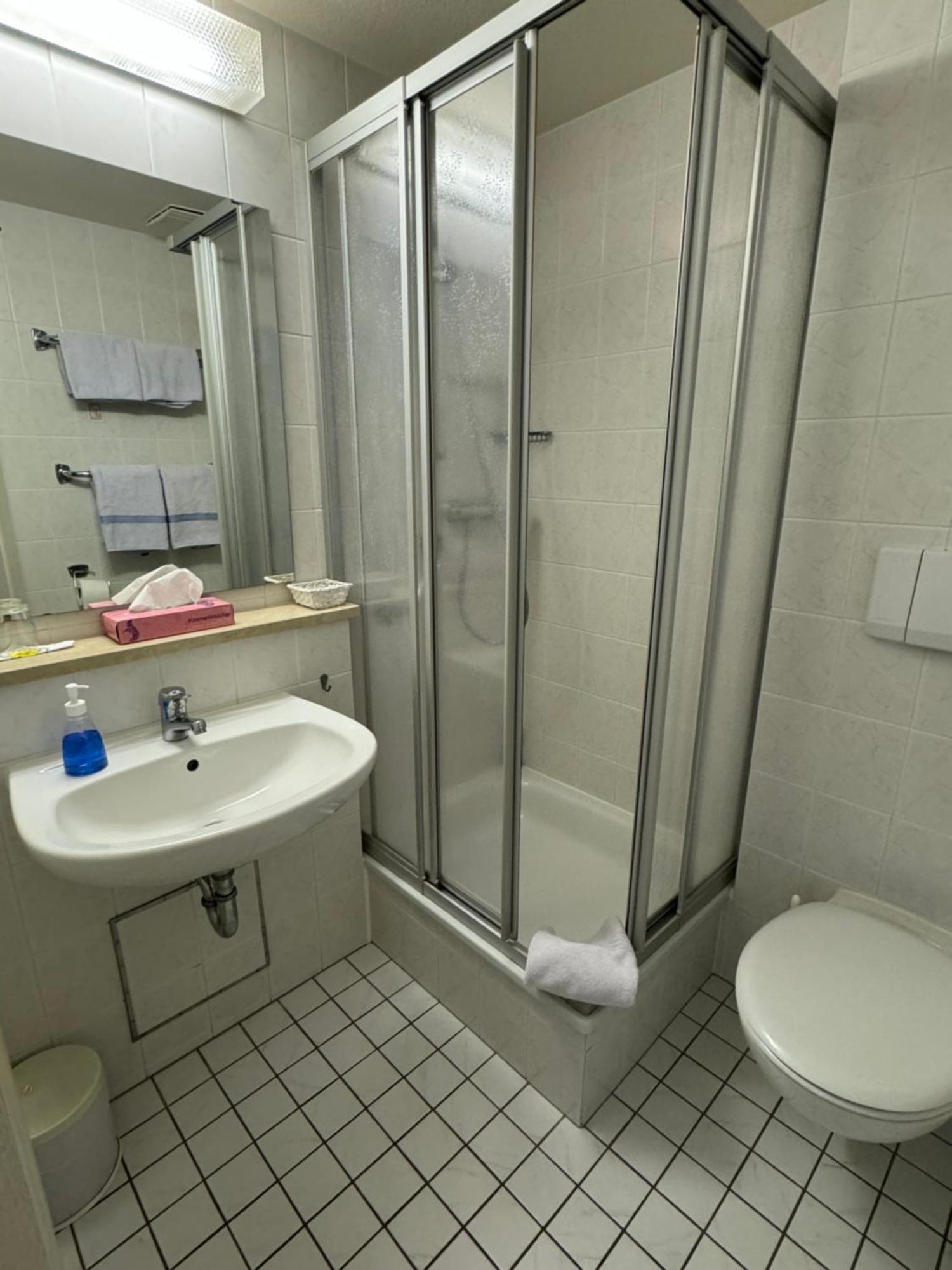 Wallfahrtswirt Wemding Ngoại thất bức ảnh